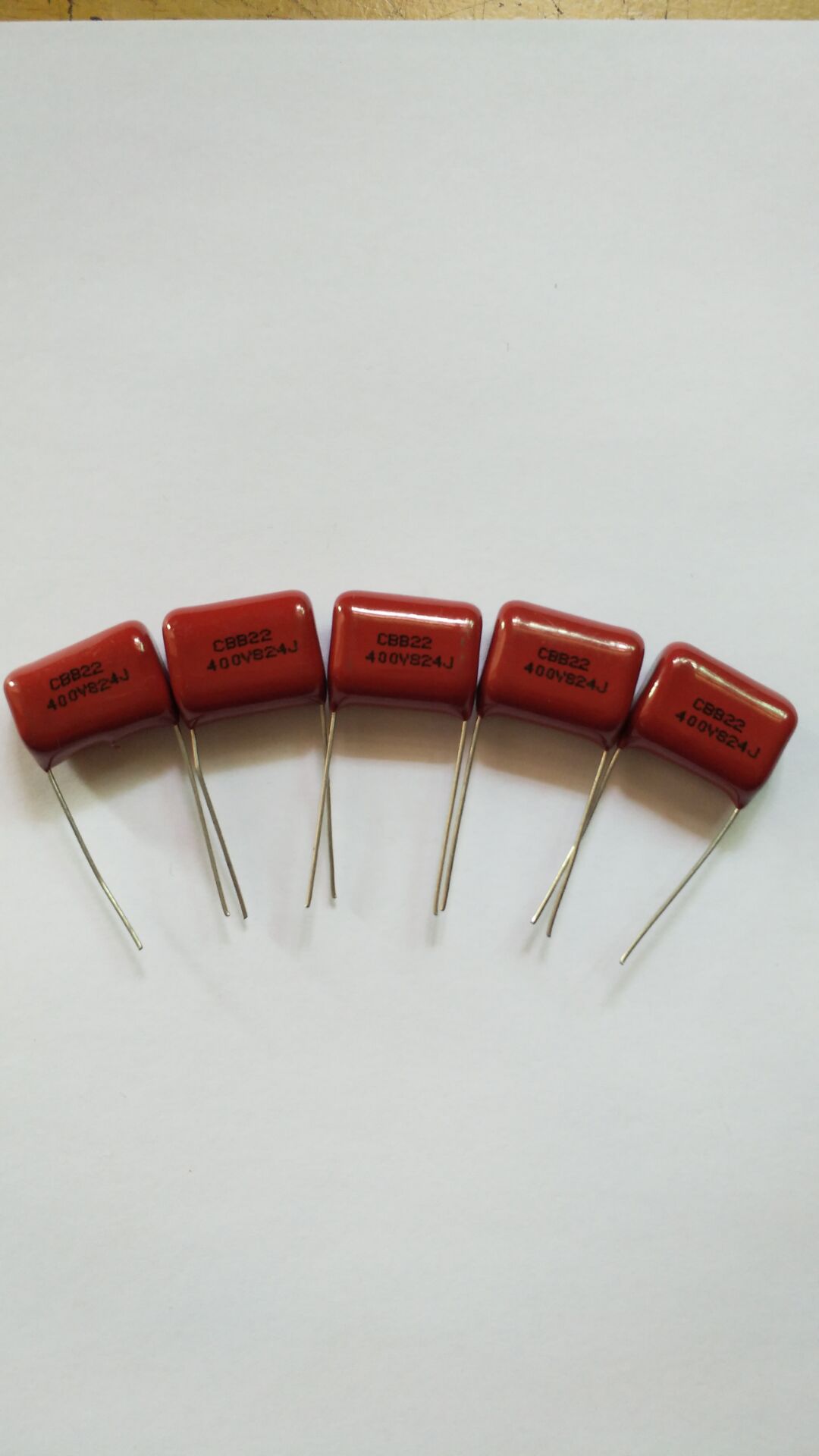 CBB电容824J400V